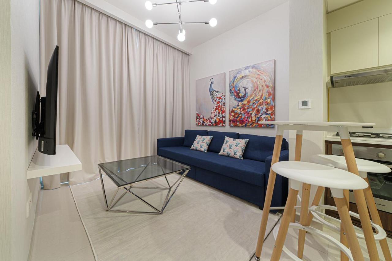 Alluring 1 Bd Apartment In Business Bay With Burj Khalifa View Dubai Eksteriør bilde